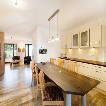 Maisonette In *